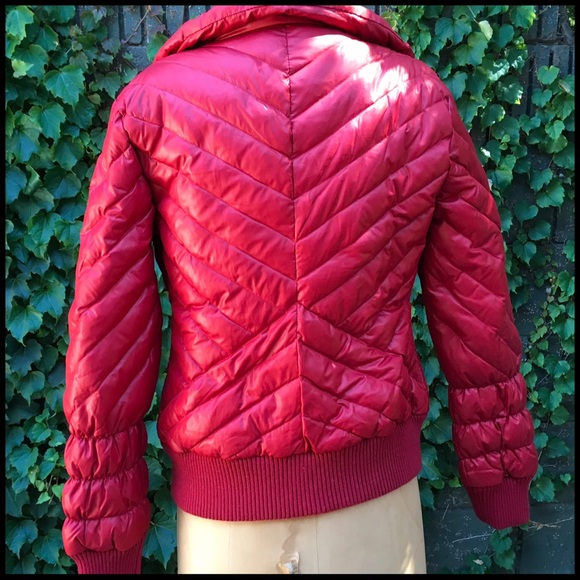 Guess Puffer Coat - Picture 5 of 5
